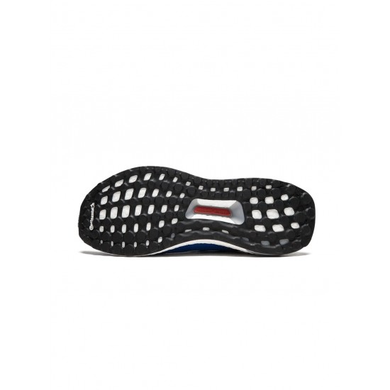 Adidas Ultra Boost MID sneakers