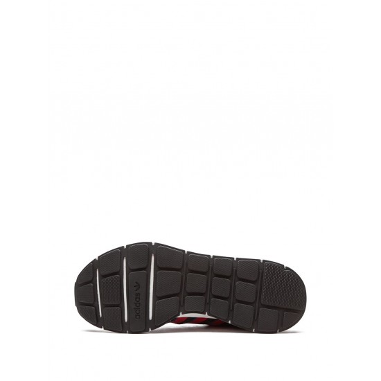 Adidas Swift Run low-top sneakers