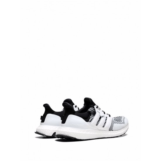 Adidas Sneakersnstuff UltraBoost 1.0 sneakers Adidas Sneakersnstuff UltraBoost 1.0 sneakers