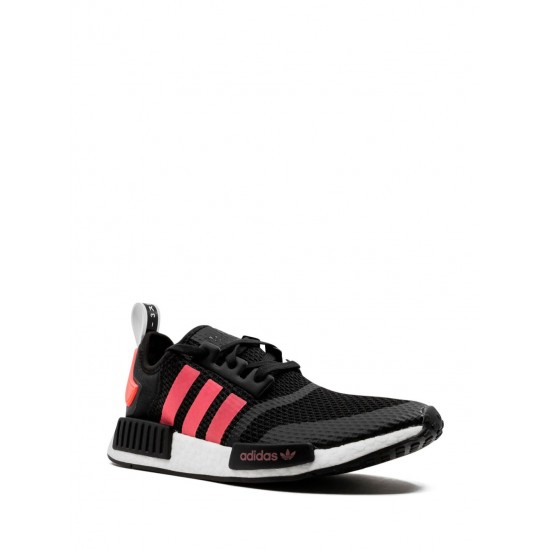 Adidas NMD_R1 Core Black/Signal Pink/Cloud White sneakers Adidas NMD_R1 Core Black/Signal Pink/Cloud White sneakers