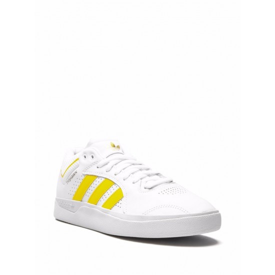 Adidas Tyshawn low-top sneakers Adidas Tyshawn low-top sneakers