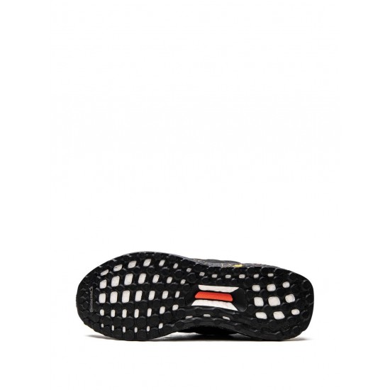 Adidas x Disney Ultraboost DNA sneakers Adidas x Disney Ultraboost DNA sneakers