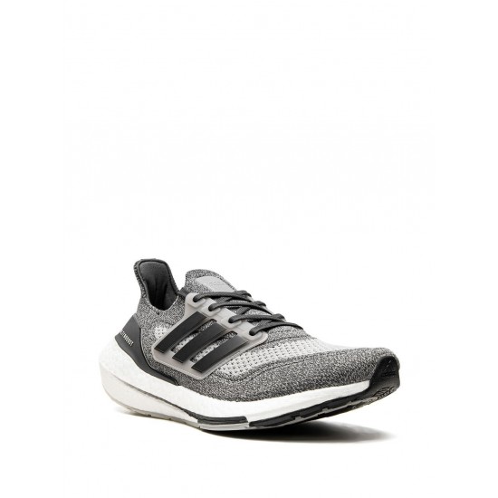 Adidas Ultraboost 21 sneakers