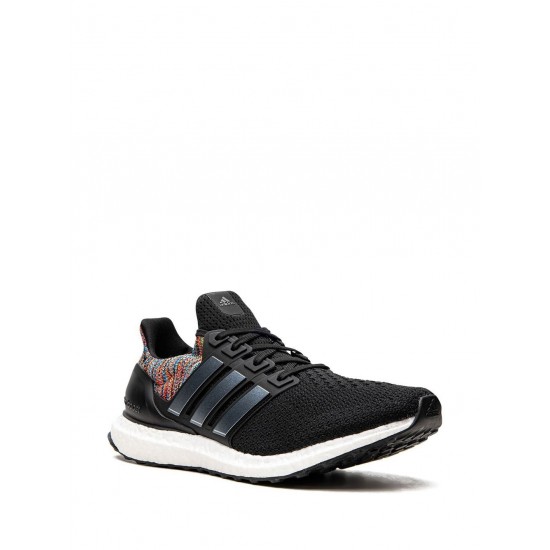 Adidas Ultraboost DNA low-top sneakers