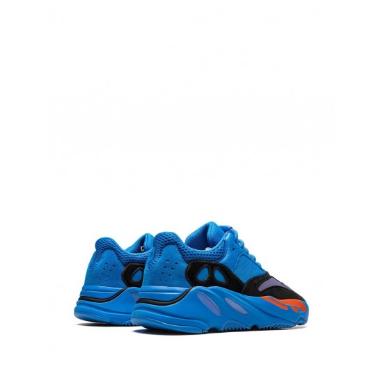 Adidas Yeezy Boost 700 sneakers
