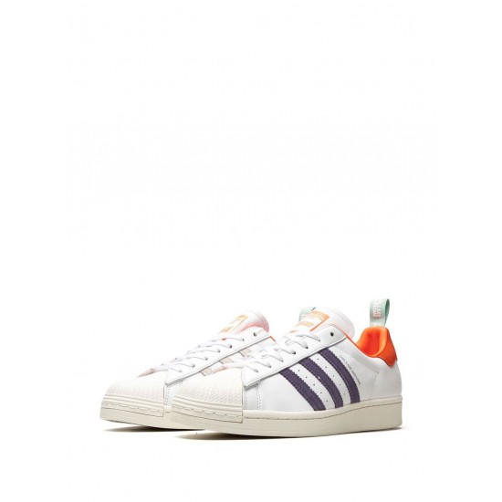 Adidas x Girls Are Awesome Superstar sneakers Adidas x Girls Are Awesome Superstar sneakers