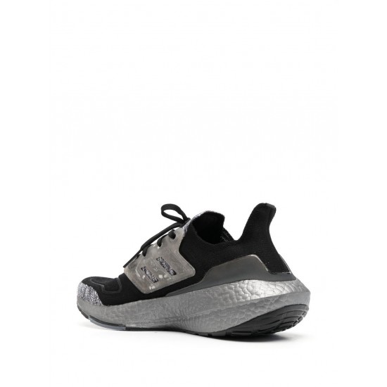 Adidas HQ2095 low-top sneakers