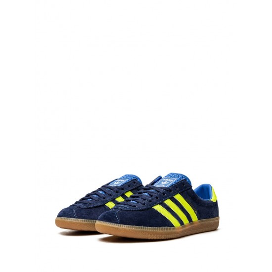 Adidas Hochelaga Spezial suede sneakers