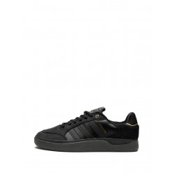 Adidas Tyshawn Low Sneakers