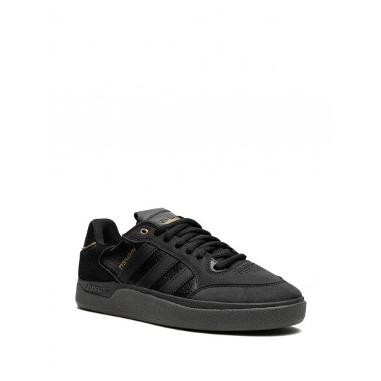 Adidas Tyshawn Low Sneakers Adidas Tyshawn Low Sneakers