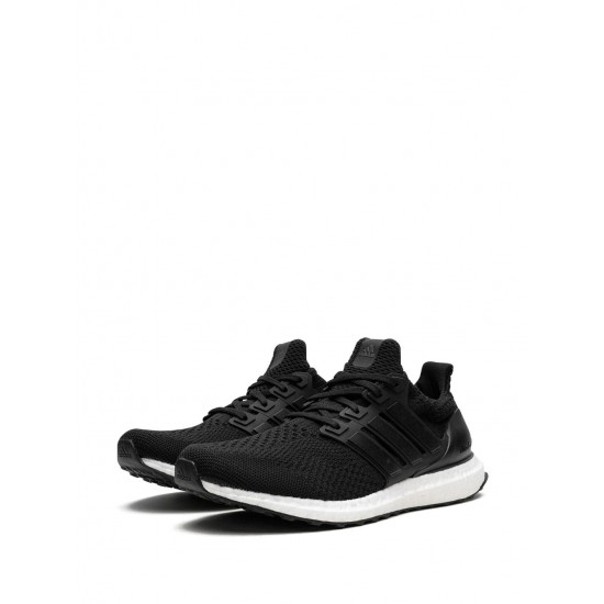 Adidas Ultraboost 5 DNA sneakers