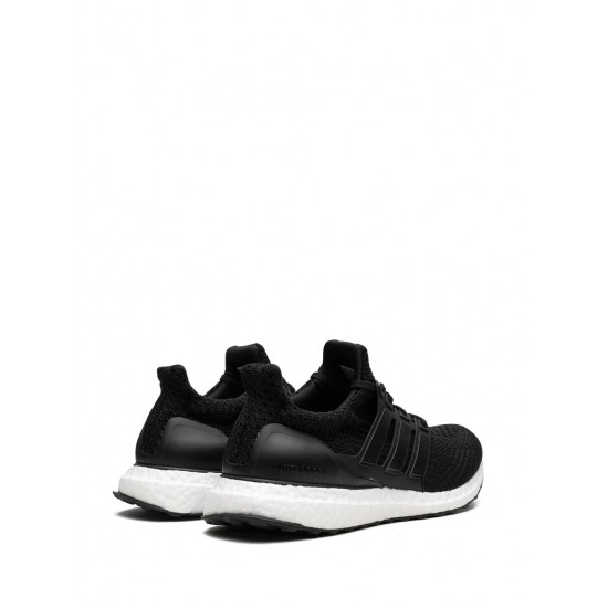 Adidas Ultraboost 5 DNA sneakers