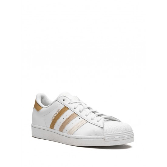 Adidas Superstar low-top sneakers