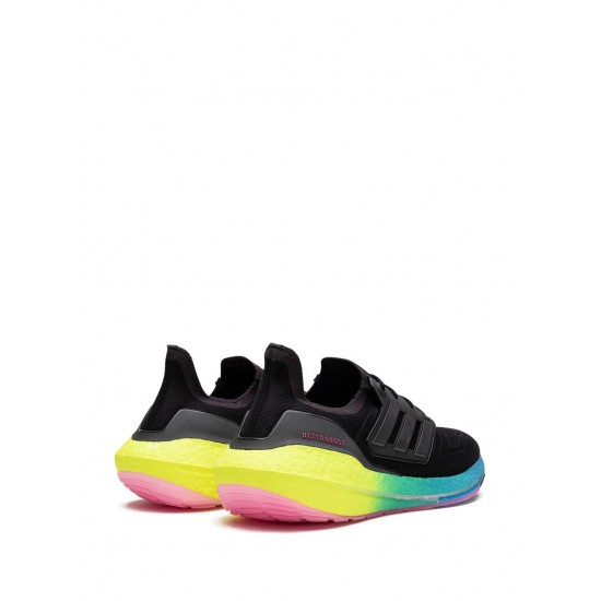 Adidas Ultraboost 22 low-top sneakers