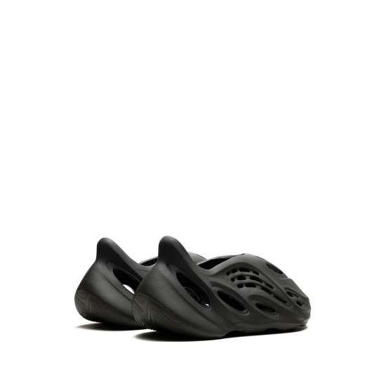 Adidas Yeezy Foam Runner Carbon Sandals