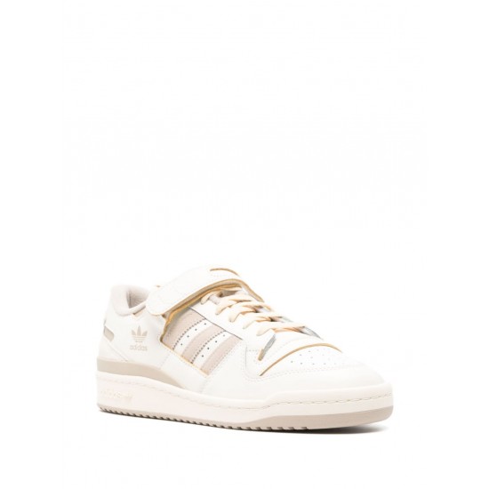 Adidas Forum 84 three-stripe logo sneakers Adidas Forum 84 three-stripe logo sneakers