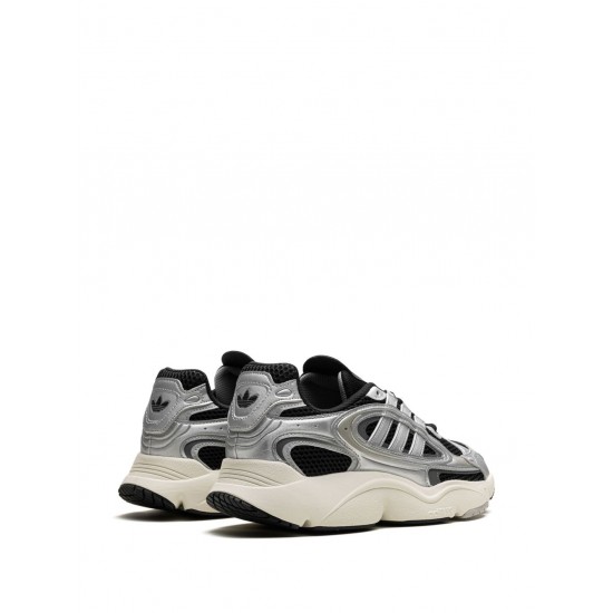 Adidas Ozmillen contrast-panelling sneakers Adidas Ozmillen contrast-panelling sneakers