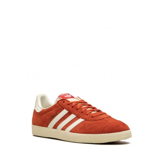 Adidas Gazelle "Preloved Red" sneakers Adidas Gazelle "Preloved Red" sneakers