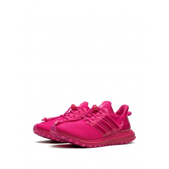 Adidas x Ivy Park Ultra Boost OG Ivy Heart sneakers Adidas x Ivy Park Ultra Boost OG Ivy Heart sneakers