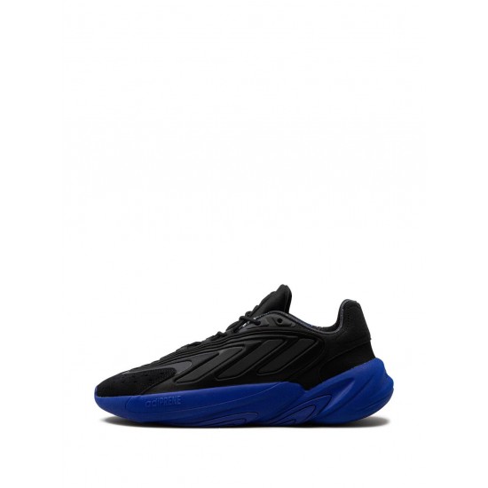 Adidas Ozelia panelled sneakers Adidas Ozelia panelled sneakers