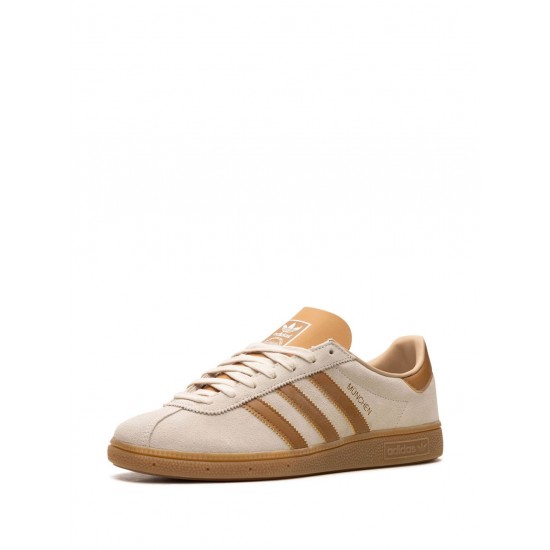 Adidas Munchen Mesa Gum Sneakers Adidas Munchen Mesa Gum Sneakers