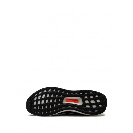 Adidas Ultraboost 5.0 DNA Black/White Sneakers