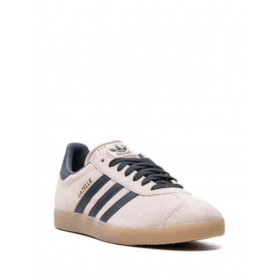 Adidas Gazelle suede sneakers Adidas Gazelle suede sneakers
