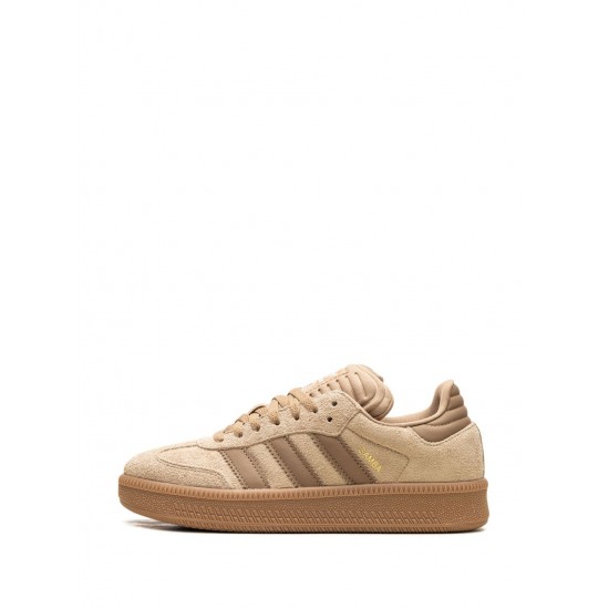 Adidas Samba XLG Magic Beige/Cardboard/Gum sneakers Adidas Samba XLG Magic Beige/Cardboard/Gum sneakers