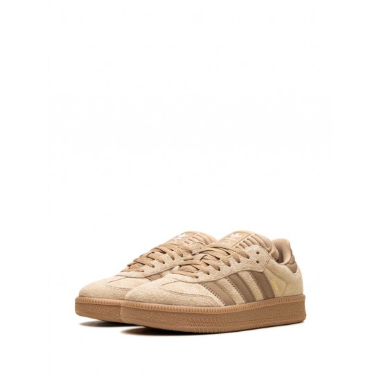 Adidas Samba XLG Magic Beige/Cardboard/Gum sneakers Adidas Samba XLG Magic Beige/Cardboard/Gum sneakers