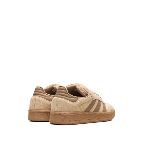 Adidas Samba XLG Magic Beige/Cardboard/Gum sneakers Adidas Samba XLG Magic Beige/Cardboard/Gum sneakers