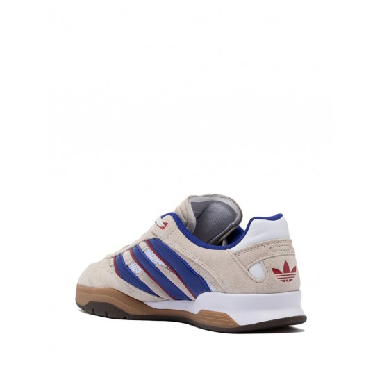 Adidas Predator Mundial sneakers