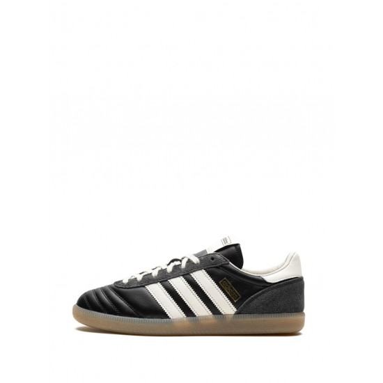 Adidas x Sneakersnstuff Samba JP sneakers