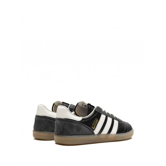 Adidas x Sneakersnstuff Samba JP sneakers