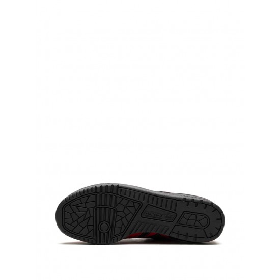Adidas Rivalry Marvel - Deadpool Sneakers