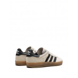 Adidas Gazelle Indoor Aluminum/Core Black Sneakers Adidas Gazelle Indoor Aluminum/Core Black Sneakers