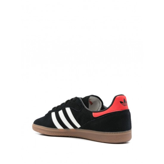 Adidas 100 Thieves Palos Hills Sneakers