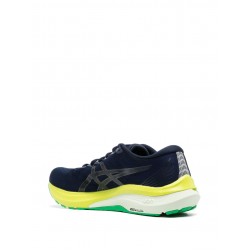 ASICS GT-2000 contrasting-sole sneakers