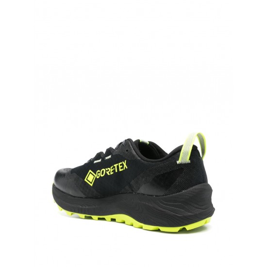 ASICS GT-1000 sneakers