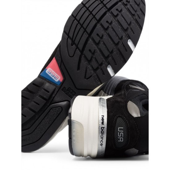 New Balance 992 low-top sneakers