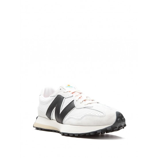 New Balance 327 low-top sneakers