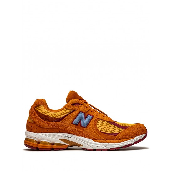 New Balance 2002R Low-top sneakers