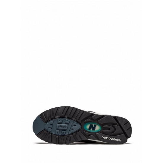 New Balance x Kith 990KT2 sneakers