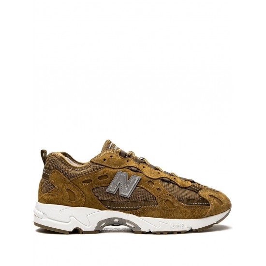 New Balance 827 Thissnevertha low-top sneakers