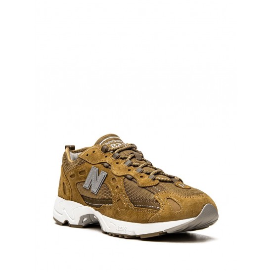 New Balance 827 Thissnevertha low-top sneakers