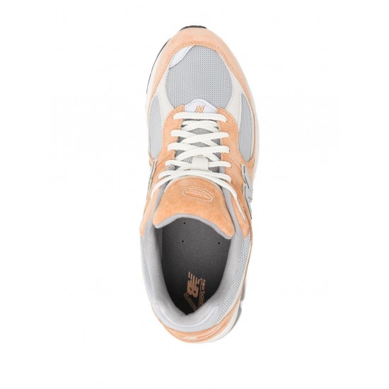 New Balance 2002R panelled sneakers