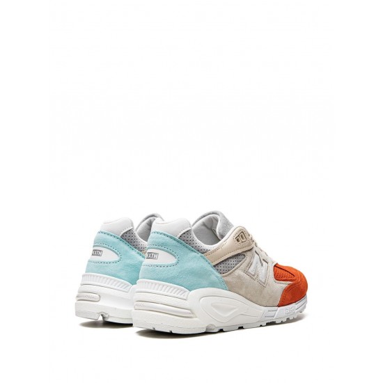 New Balance M990 V2 sneakers