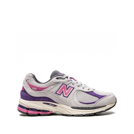 New Balance 2002R Rain Cloud Low-Top Sneakers