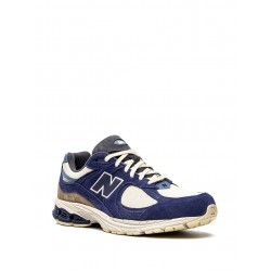 New Balance Suede sneakers with logo patch