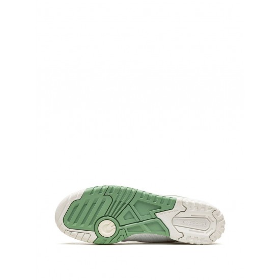 New Balance 550 low-top sneakers