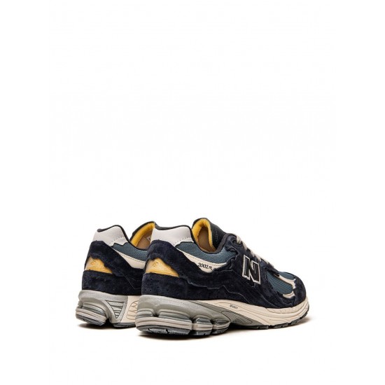 New Balance 2002RD low-top sneakers